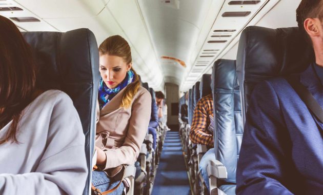 Is It Better to Sit on the Left or Right Side of the Plane? Frequent Fliers Weigh In