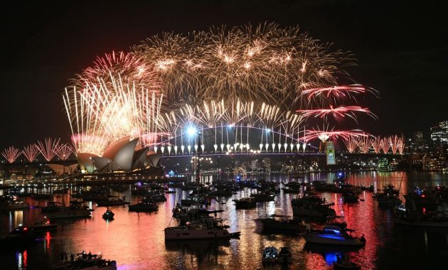 Sydney welcomes 2026 with spectacular fireworks as world rings in 2026