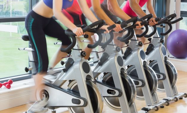 A 10-minute workout could help halt bowel cancer before it takes hold, say scientists