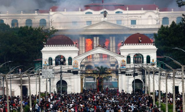 Architecture, Politics, and Public Opinion
