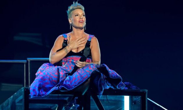 Pink relocates to NYC as rumors swirl about replacing Kelly Clarkson
