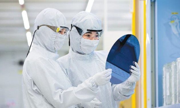 Semiconductor boom fails to spur broader Korean economic growth
